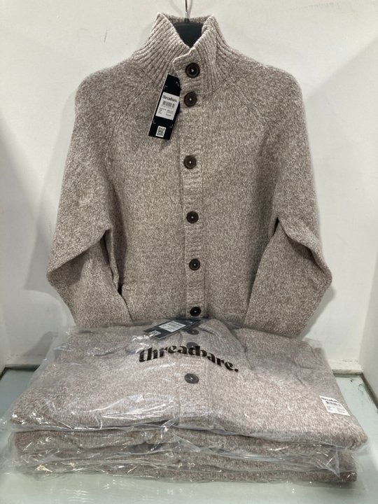 Lot 985  
            Marchington SR13 - Parcel Delivery Only 

                
5 X THREADBARE MENS KNITTED CARDIGANS IN ECRU TWIST- VARIOUS SIZES TO INCLUDE UK ...