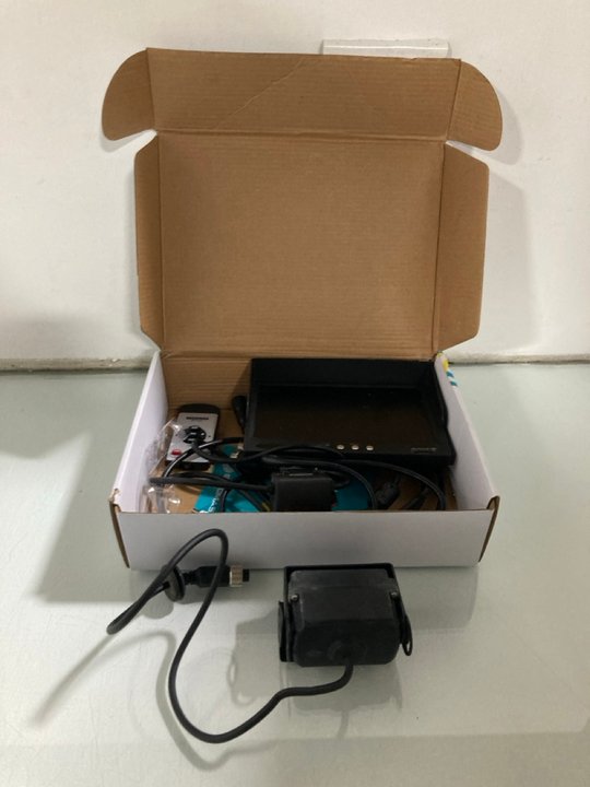 Lot 98  
            Marchington SR13 - Parcel Delivery Only 

                
ECHOMASTER 7" DASH MOUNT DUAL INPUT MONITOR: LOCATION - WH3