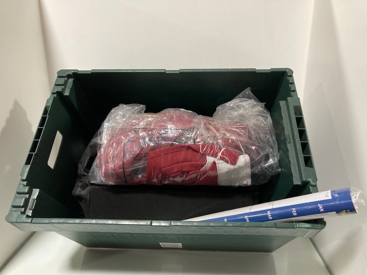 Lot 1115  
            Marchington SR10 - Parcel Delivery Only 

                
QTY OF ASSORTED ITEMS TO INCLUDE TOMMEE TIPPEE NATURAL START PACK OF 2 MEDIUM FLO...