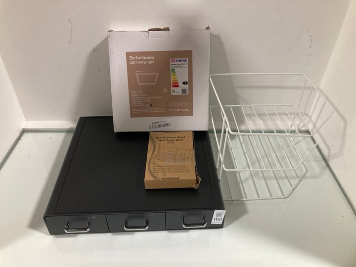Lot 1151  
            Marchington SR10 - Parcel Delivery Only 

                
4 X ASSORTED ITEMS TO INCLUDE SET OF 2 STAINLESS STEEL OVAL SOAP DISHES: LOCATION...