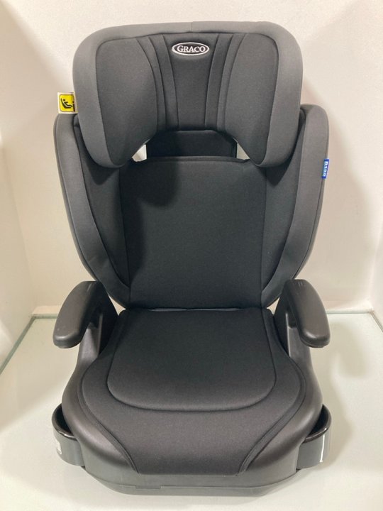 Lot 1163  
            Marchington SR10 - Parcel Delivery Only 

                
GRACO JUNIOR MAXI I-SIZE R129 HIGHBACK BOOSTER SEAT IN MIDNIGHT: LOCATION - DR14