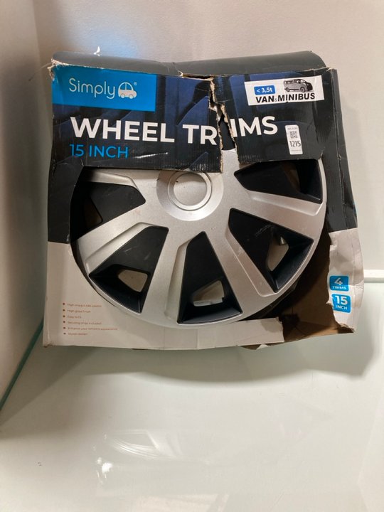 Lot 1215  
            Marchington SR10 - Parcel Delivery Only 

                
QTY OF ASSORTED ITEMS TO INCLUDE SIMPLY 15" WHEEL TRIMS: LOCATION - DR3