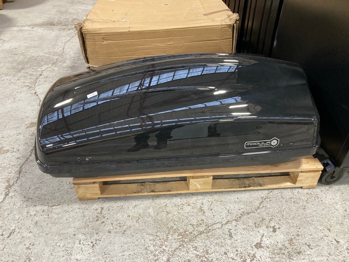 Lot 11  
            Marchington SR17 - Delivery or Collection 

                
MODULA CIAO 340L GLOSSY BLACK ROOF BOX - ORIGINAL RRP - £200: LOCATION - A3