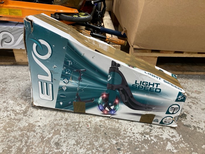 Lot 155  
            Marchington SR17 - Delivery or Collection 

                
PALLET OF ASSORTED SCOOTERS: LOCATION - A3 (KERBSIDE PALLET DELIVERY) - Image 2