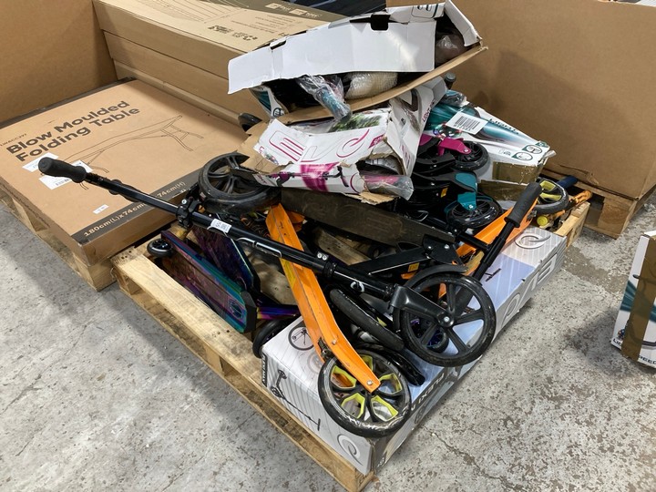 Lot 155  
            Marchington SR17 - Delivery or Collection 

                
PALLET OF ASSORTED SCOOTERS: LOCATION - A3 (KERBSIDE PALLET DELIVERY) - Image 4