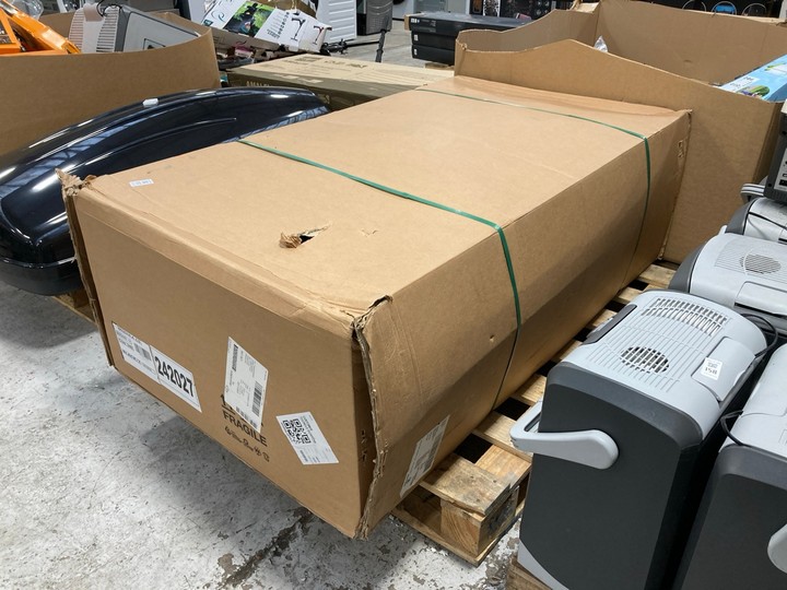 Lot 157  
            Marchington SR17 - Delivery or Collection 

                
MODULA CIAO 340L GLOSSY BLACK ROOF BOX - ORIGINAL RRP - £200: LOCATION - A4 - Image 2