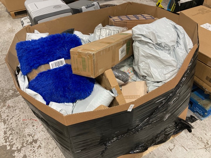 Lot 164  
            Marchington SR17 - Delivery or Collection 

                
PALLET OF ASSORTED ITEMS TO INCLUDE TOMMEE TIPPEE ADVANCED NAPPY DISPOSAL SYSTEM:...