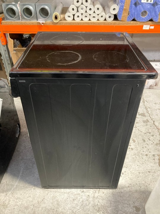 Lot 176  
            Marchington SR17 - Delivery or Collection 

                
HISENSE 60CM ELECTRIC COOKER WITH CERAMIC HOB: MODEL HDE3211BBUK - ORIGINAL RRP £... - Image 3