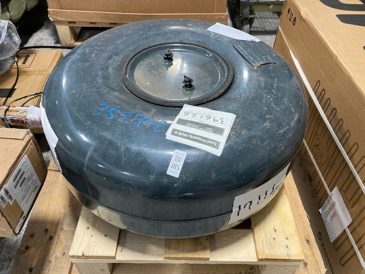 Lot 185  
            Marchington SR17 - Delivery or Collection 

                
ATIKER LPG GAS TANK IN GREY: LOCATION - A4 (KERBSIDE PALLET DELIVERY)