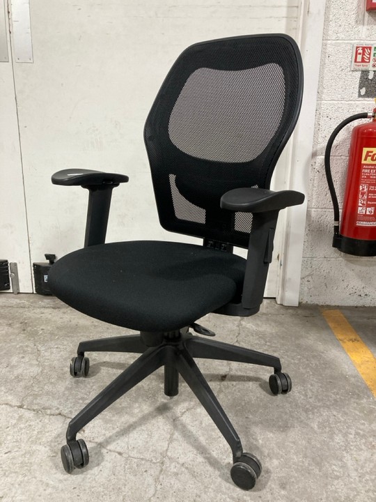 Lot 187  
            Marchington SR17 - Delivery or Collection 

                
ERGONOMIC MESH STYLE OFFICE CHAIR IN BLACK: LOCATION - A4 - Image 2