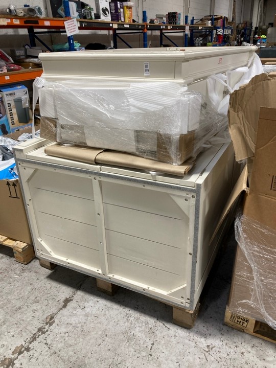 Lot 199  
            Marchington SR17 - Delivery or Collection 

                
WOODEN WARDROBE IN WHITE: LOCATION - A5 (KERBSIDE PALLET DELIVERY)