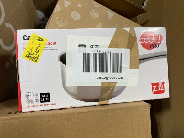 Lot 200  
            Marchington SR17 - Delivery or Collection 

                
PALLET OF ASSORTED ITEMS TO INCLUDE ICON BEAN BAG IN LIGHT BROWN: LOCATION - A5 (... - Image 3