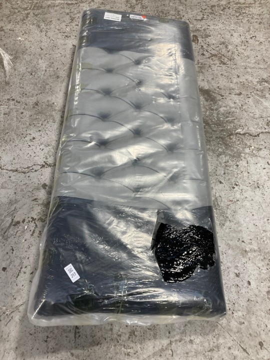 Lot 217  
            Marchington SR17 - Delivery or Collection 

                
3 X ASSORTED UPHOLSTERED BED FRAME COMPONENTS: LOCATION - A6 - Image 4