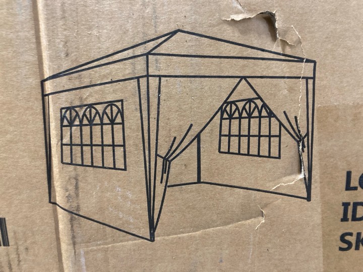 Lot 226  
            Marchington SR17 - Delivery or Collection 

                
4 X ASSORTED OUTDOOR GARDEN SHELTERS TO INCLUDE EAGLE PEAK 10FT X 10FT CANOPY: LO... - Image 2