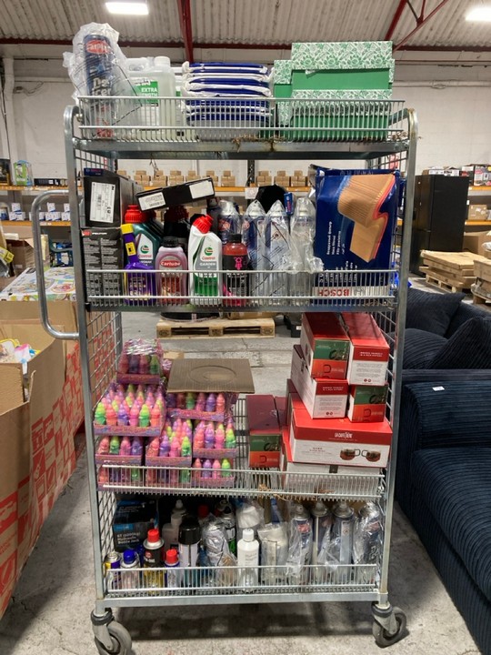 Lot 244  
            Marchington SR17 - Collection 

                
(COLLECTION ONLY) QTY OF ASSORTED ITEMS TO INCLUDE BOSCH VEHICLE AIR FILTER AND C...