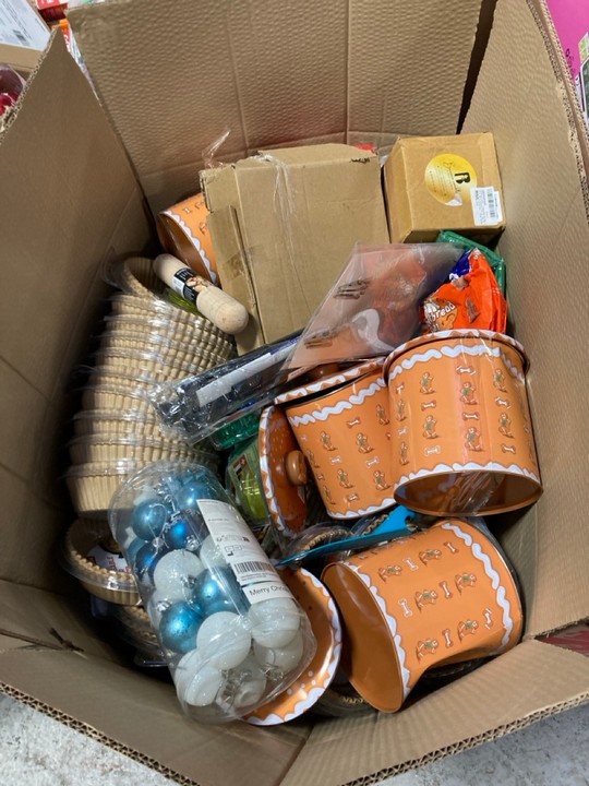 Lot 246  
            Marchington SR17 - Delivery or Collection 

                
PALLET OF ASSORTED ITEMS TO INCLUDE BABYBOO 4-IN-1 MY FIRST PRAM TOY STROLLER: LO... - Image 3