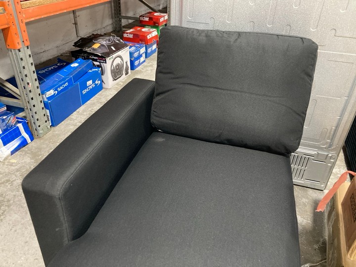 Lot 249  
            Marchington SR17 - Delivery or Collection 

                
RIGHT-HAND CHAISE-END OTTOMAN STORAGE SOFA COMPONENT IN BLACK FABRIC: LOCATION - B2 - Image 4