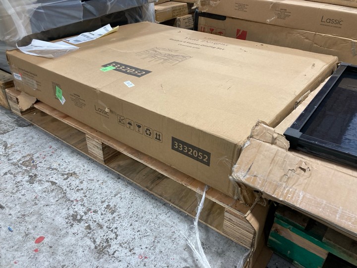 Lot 274  
            Marchington SR17 - Delivery or Collection 

                
LASSIC VIDA DESIGNS ROSLYN 4 SEATER DINING SET IN CONCRETE GREY: LOCATION - B5 - Image 3