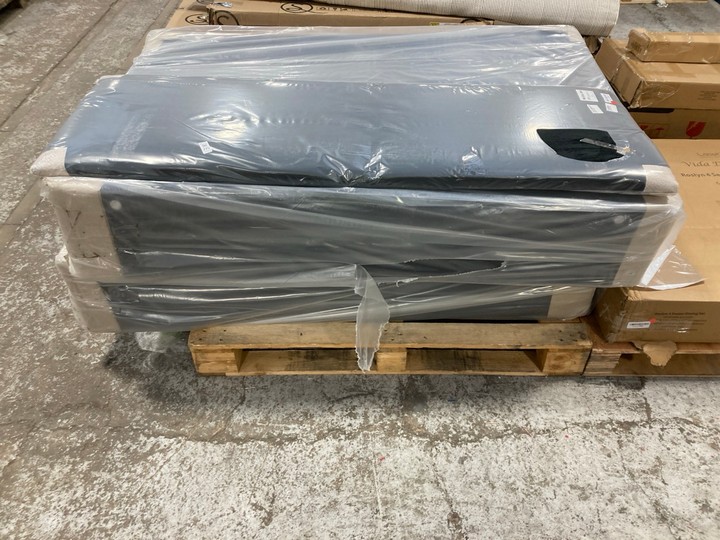 Lot 275  
            Marchington SR17 - Delivery or Collection 

                
KING SIZE UPHOLSTERED DIVAN BASE AND HEADBOARD SET IN BLACK: LOCATION - B5