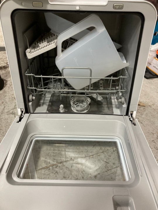Lot 288  
            Marchington SR17 - Delivery or Collection 

                
COMFEE TABLE TOP DISHWASHER MODEL : CDWMT305W - ORIGINAL RRP - £269: LOCATION - B6 - Image 2