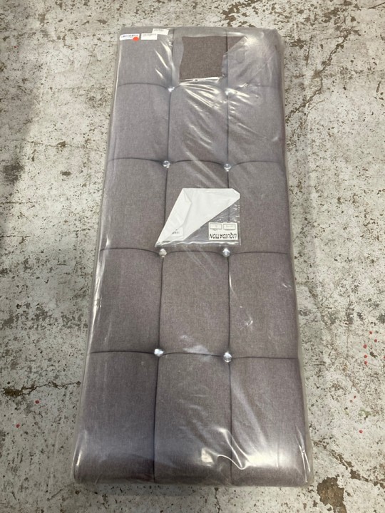 Lot 317  
            Marchington SR17 - Delivery or Collection 

                
3 X ASSORTED UPHOLSTERED HEADBOARDS TO INCLUDE SMALL DOUBLE HEADBOARD IN SILVER C... - Image 3