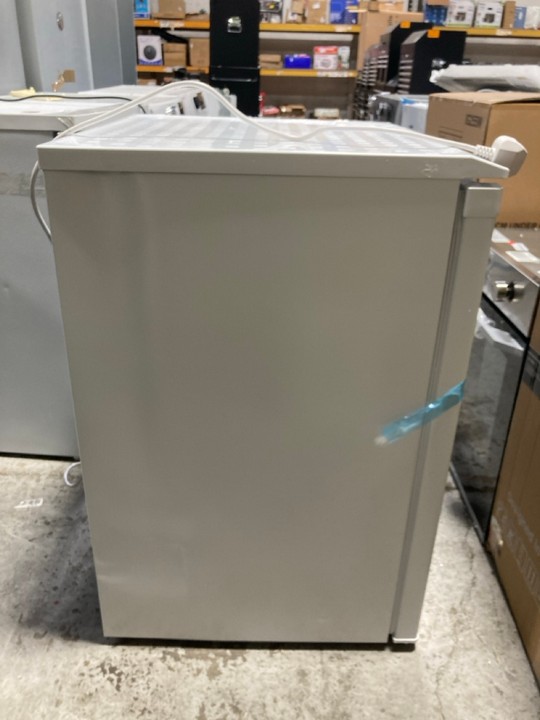 Lot 34  
            Marchington SR17 - Delivery or Collection 

                
COMFEE 131L UNDER COUNTER LARDER FRIDGE MODEL : RCD133WH2- ORIGINAL RRP - £179: L... - Image 3