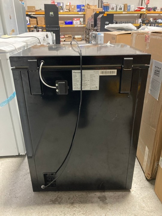 Lot 35  
            Marchington SR17 - Delivery or Collection 

                
FRIDGEMASTER 142L CHEST FREEZER MODEL : MCF142EB - ORIGINAL RRP - £169: LOCATION ... - Image 5