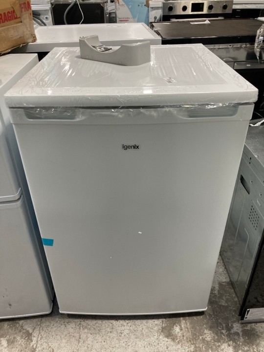 Lot 40  
            Marchington SR17 - Delivery or Collection 

                
IGENIX UNDER COUNTER LARDER FRIDGE MODEL : IG255W - ORIGINAL RRP - £149: LOCATION...