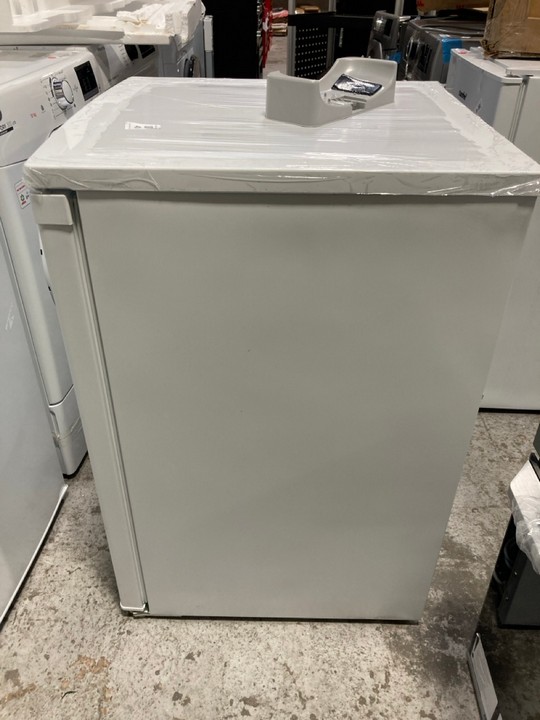 Lot 40  
            Marchington SR17 - Delivery or Collection 

                
IGENIX UNDER COUNTER LARDER FRIDGE MODEL : IG255W - ORIGINAL RRP - £149: LOCATION... - Image 4