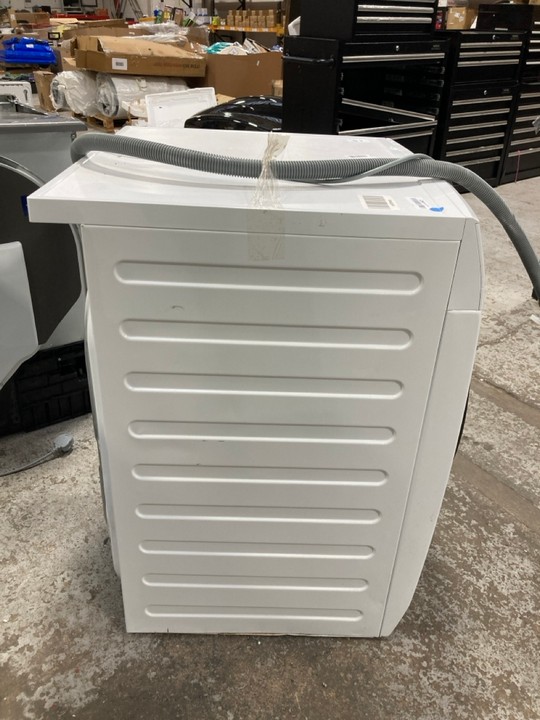 Lot 44  
            Marchington SR17 - Delivery or Collection 

                
AEG 7000 PROSTEAM 9KG WASHING MACHINE: MODEL LFR73944B - ORIGINAL RRP £749: LOCAT... - Image 4