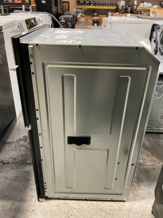 Lot 51  
            Marchington SR17 - Delivery or Collection 

                
RUSSELL HOBBS BUILT IN DOUBLE ELECTRIC OVEN MODEL : RH89DEO2002SS: LOCATION - B3 - Image 3