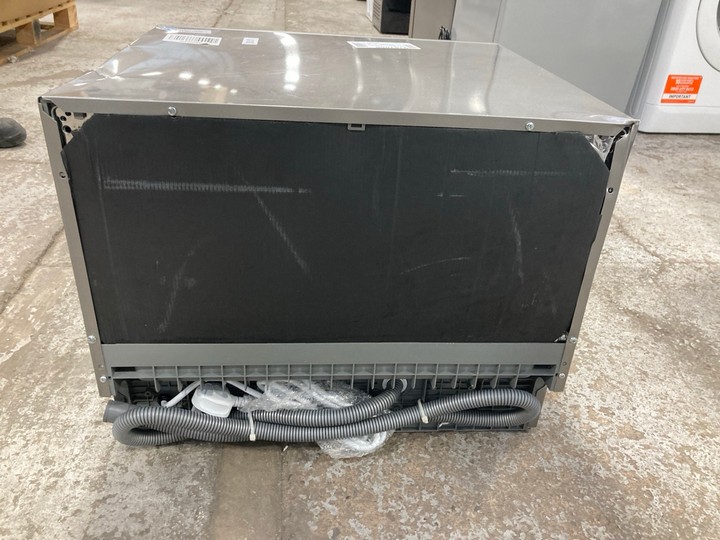 Lot 57  
            Marchington SR17 - Delivery or Collection 

                
COMFEE TABLE TOP DISHWASHER MODEL :KWH-TD602-S - ORIGINAL RRP - £219: LOCATION - B3 - Image 5