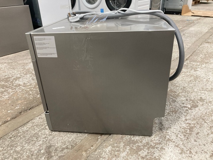 Lot 60  
            Marchington SR17 - Delivery or Collection 

                
COMFEE TABLE TOP DISHWASHER MODEL :KWH-TD602-S - ORIGINAL RRP - £219: LOCATION - B3 - Image 4