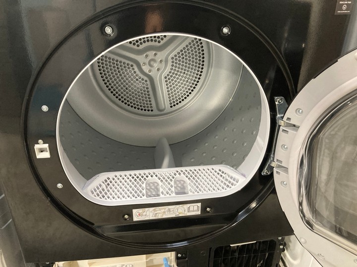 Lot 67  
            Marchington SR17 - Delivery or Collection 

                
RUSSELL HOBBS 8KG FREESTANDING CONDENSER TUMBLE DRYER MODEL : RH8CTD111B - ORIGIN... - Image 2