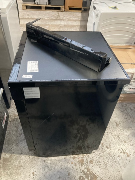 Lot 96  
            Marchington SR17 - Delivery or Collection 

                
COMFEE FREESTANDING DISHWASHER MODEL : CDWPF1201PB-UK - ORIGINAL RRP - £619: LOCA... - Image 3