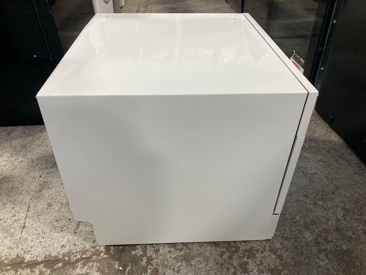 Lot 97  
            Marchington SR17 - Delivery or Collection 

                
COMFEE TABLE TOP DISHWASHER MODEL : KWH-TD602E-W - ORIGINAL RRP - £219: LOCATION ... - Image 4