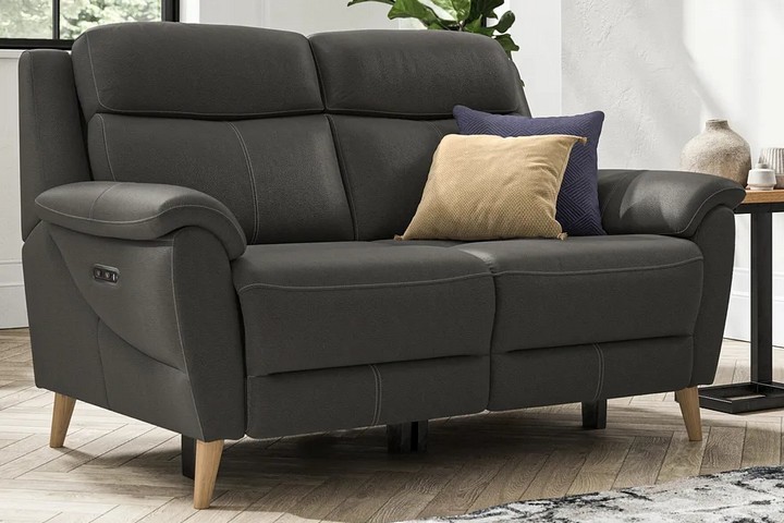 Lot 116  
            Marchington SR10 - Delivery or Collection 

                
OAK FURNITURELAND BRUNEL 2 SEATER RECLINER SOFA WITH ADJUSTABLE POWER HEADREST AN...