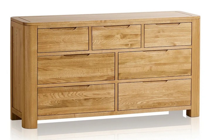 Lot 121  
            Marchington SR10 - Delivery or Collection 

                
OAK FURNITURELAND ROMSEY NATURAL SOLID OAK 3+4 CHEST OF DRAWERS - ORIGINAL RRP £5...