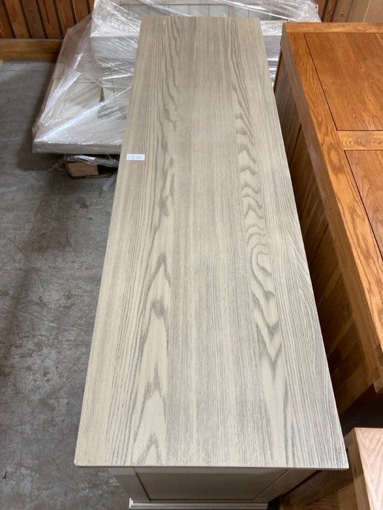 Lot 133  
            Marchington SR10 - Delivery or Collection 

                
OAK FURNITURELAND BROMPTON PAINTED ACACIA AND ASH TOP LARGE SIDEBOARD - SOLID HAR...