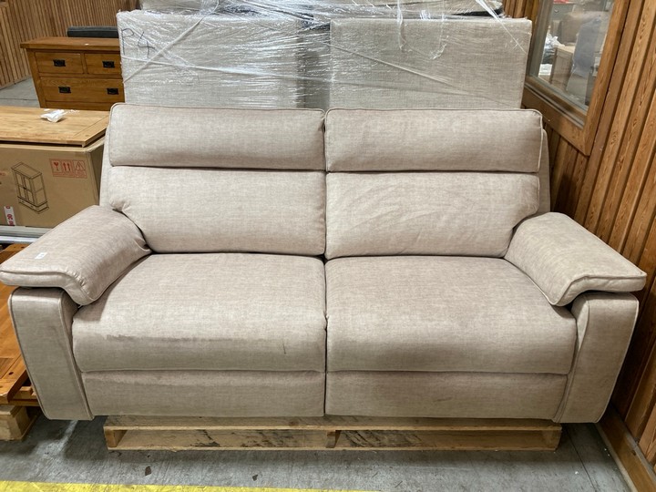 Lot 136  
            Marchington SR10 - Delivery or Collection 

                
OAK FURNITURELAND SELBY 3 SEATER POWER RECLINER SOFA WITH POWER HEADREST IN PLUSH...