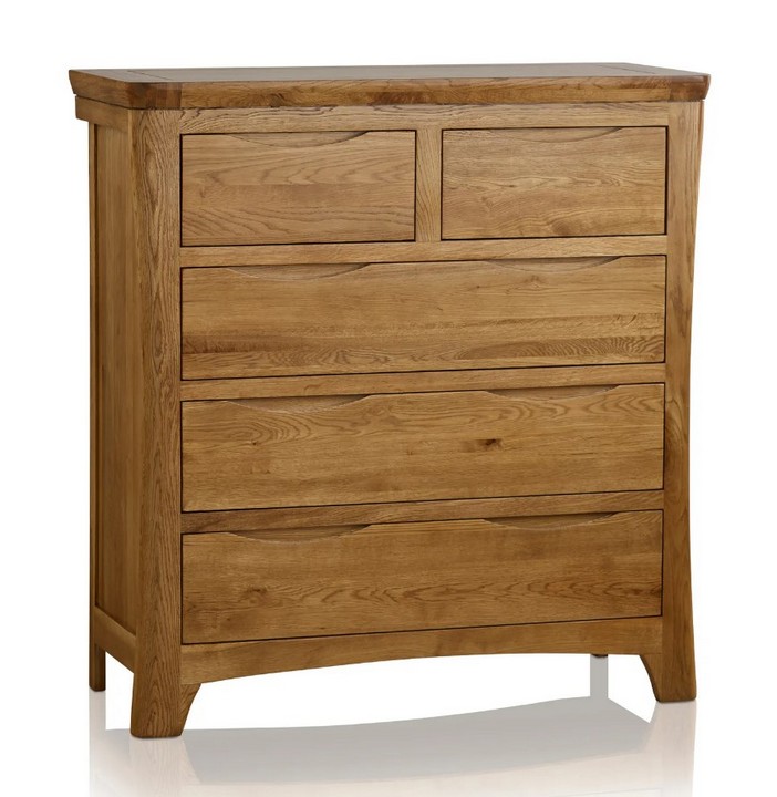Lot 142  
            Marchington SR10 - Delivery or Collection 

                
OAK FURNITURELAND ORIGINAL RUSTIC SOLID OAK 3+2 CHEST OF DRAWERS - ORIGINAL RRP £...