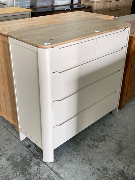 Lot 14  
            Marchington SR10 - Delivery or Collection 

                
OAK FURNITURELAND OTTO 5 DRAWER CHEST IN SMOKED OAK & PAINTED FINISH - ORIGINAL R...