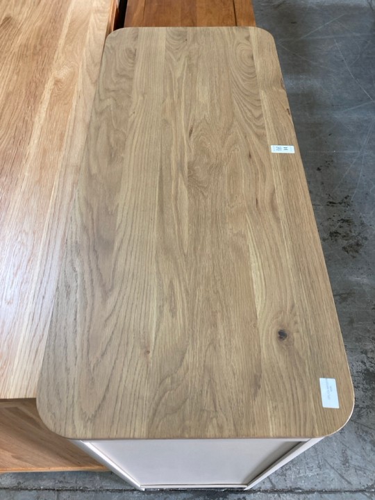 Lot 14  
            Marchington SR10 - Delivery or Collection 

                
OAK FURNITURELAND OTTO 5 DRAWER CHEST IN SMOKED OAK & PAINTED FINISH - ORIGINAL R...