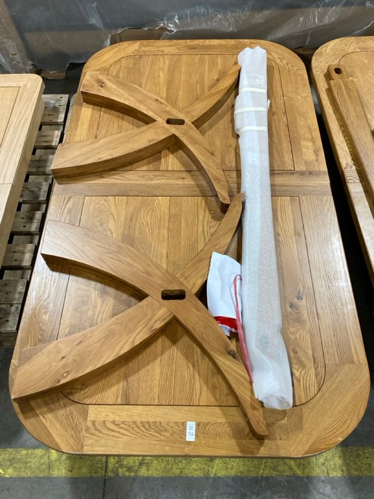 Lot 156  
            Marchington SR10 - Delivery or Collection 

                
OAK FURNITURELAND HERCULES EXTENDING DINING TABLE IN NATURAL SOLID OAK FINISH - O...