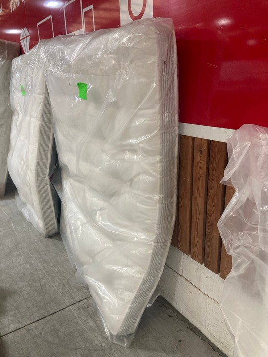 Lot 166  
            Marchington SR10 - Delivery or Collection 

                
LOAF.COM SOFA BED MATTRESS : SIZE 153 X 180CM: LOCATION - A3