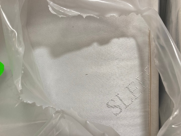 Lot 169  
            Marchington SR10 - Delivery or Collection 

                
LOAF.COM OUR PERFECT DOUBLE MATTRESS - ORIGINAL RRP £695: LOCATION - A3