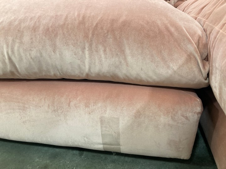 Lot 179  
            Marchington SR10 - Delivery or Collection 

                
LOAF.COM WODGE MODULAR STYLE RIGHT HAND FACING CHAISE END CORNER SOFA IN FLUSHED ...