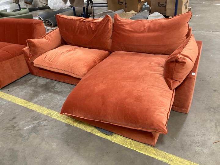 Lot 186  
            Marchington SR10 - Delivery or Collection 

                
LOAF.COM SLOW RISER LARGE RIGHT HAND SOFA CHAISE ORIGINAL RRP: £2845: LOCATION - A4