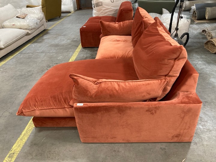 Lot 186  
            Marchington SR10 - Delivery or Collection 

                
LOAF.COM SLOW RISER LARGE RIGHT HAND SOFA CHAISE ORIGINAL RRP: £2845: LOCATION - A4 - Image 2