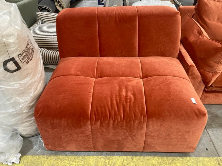 Lot 187  
            Marchington SR10 - Delivery or Collection 

                
LOAF.COM SOFT LARGE ARMLESS CHAIR: LOCATION - A4
